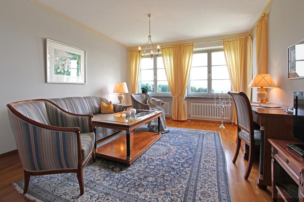 Gaestehaus Schloss Kronburg Eksteriør bilde